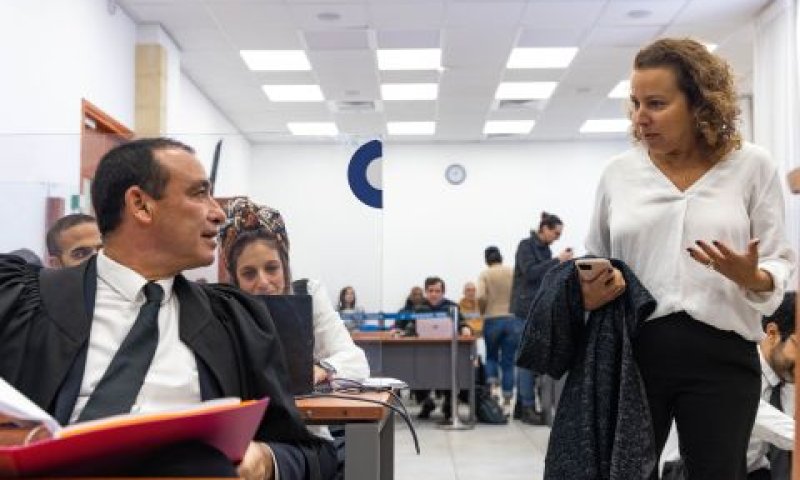 תירוש וחן בבית המשפט [צילום: אוליביה פיטוסי, פלאש 90]