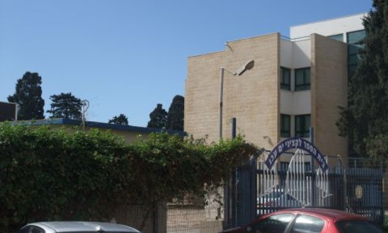 ביה"ס לקציני ים. חוכר לדורות