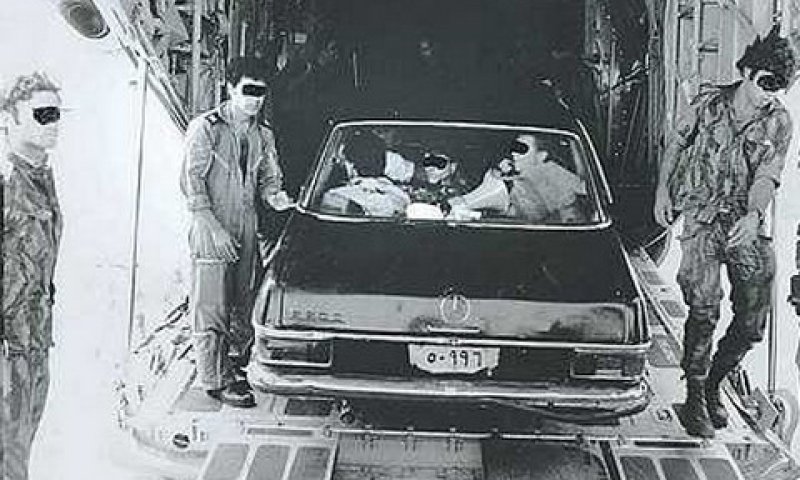 מקנזי תרם באופן סמוי להצלחת המבצע. הכוחות חוזרים מאנטבה [צילום: דו"צ]