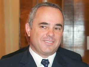 שטייניץ: "אבו מאזן צריך להילחם בטרור"
