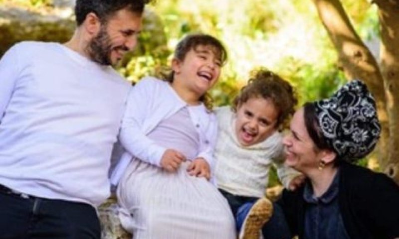 הילדים נהרגו, ההורים במצב קשה [צילום: באדיבות המשפחה]