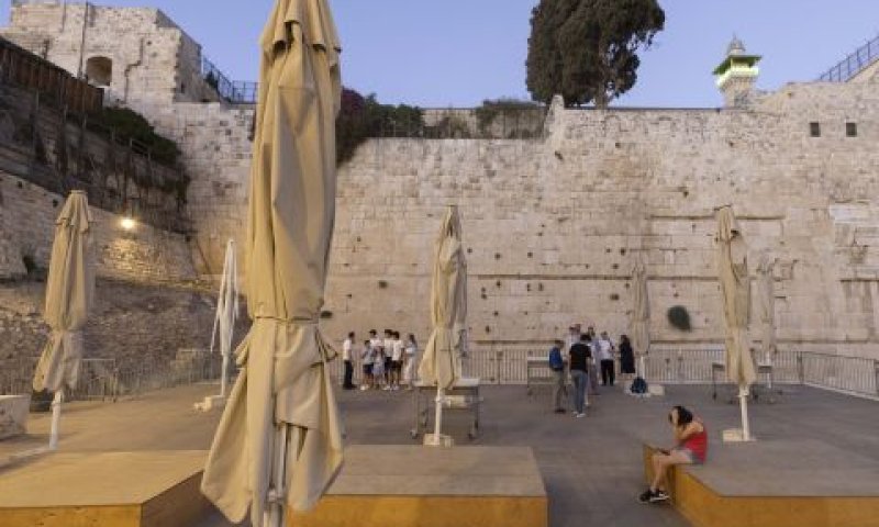 רחבת עזרת ישראל [צילום: אוליביה פיטוסי/פלאש 90]
