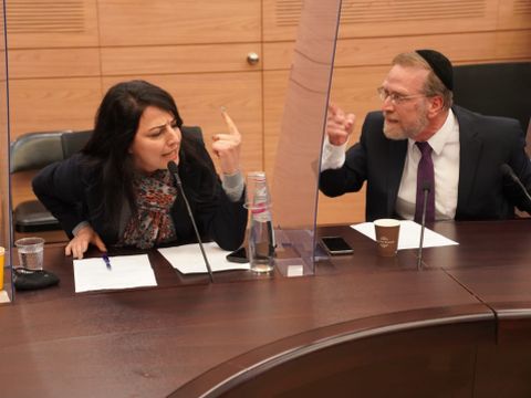 ויכוח נוקב במהלך הדיון [צילום: דוברות הכנסת – דני שם טוב]