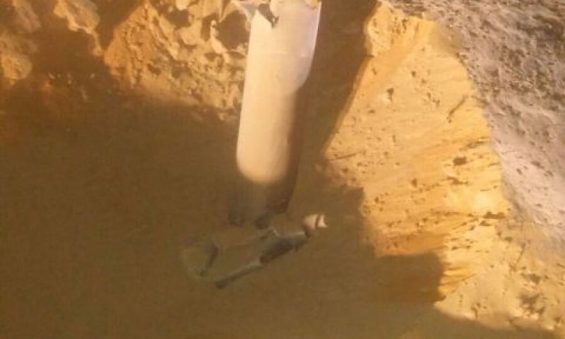 נפילת רקטה במועצת אשכול [צילום: ביטחון אשכול]