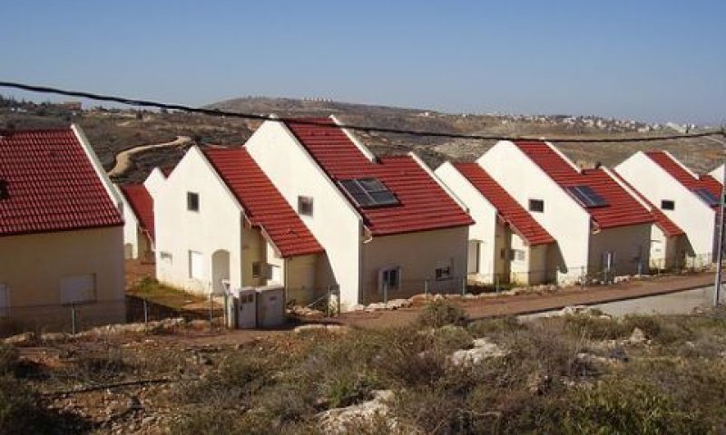 בתים שהקימה אמנה, שבות רחל [צילום: עופר טמיר]