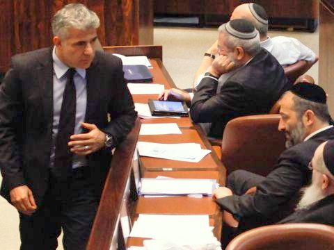 דרעי ולפיד. מונופול על העוני [צילום: פלאש 90]