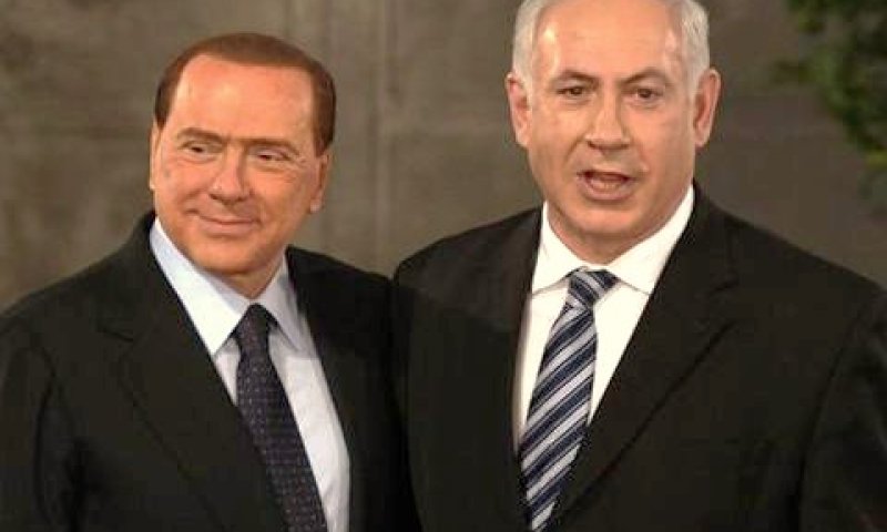 נתניהו וברלוסקוני. פרסום מביך [צילום: AP]