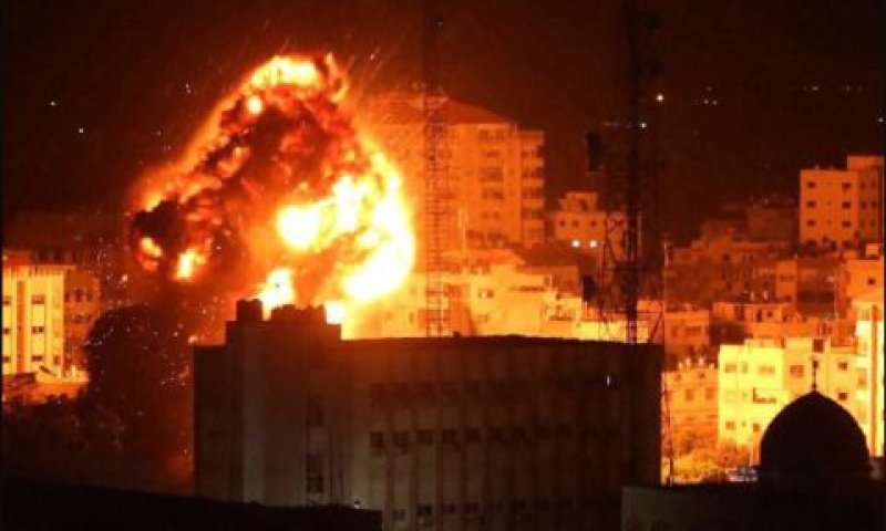 תקיפה עצימה בביירות [צילום: רשתות ערביות]