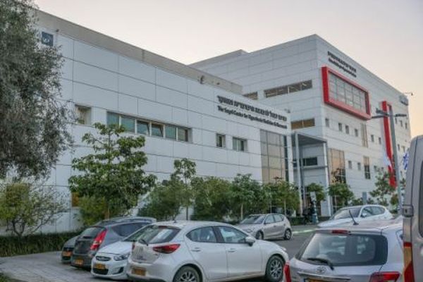 המרכז הרפואי שמיר. הגנה לעובד חושף שחיתות [צילום: יוסי אלוני, פלאש 90]