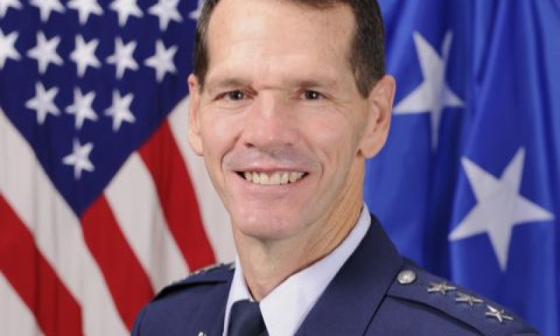 סטנלי אי קלארק השלישי [צילום: U.S Air Force]