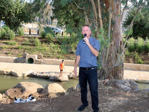 עובד נור