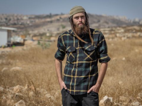 ירד. "נמשיך להאחז" [צילום: חיים גולדברג/פלאש 90]