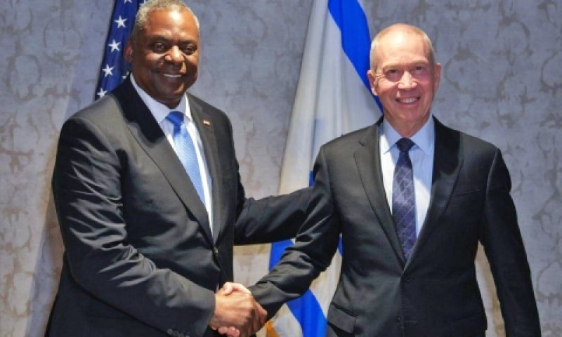גלנט ואוסטין [צילום ארכיון: אלעד מלכה]