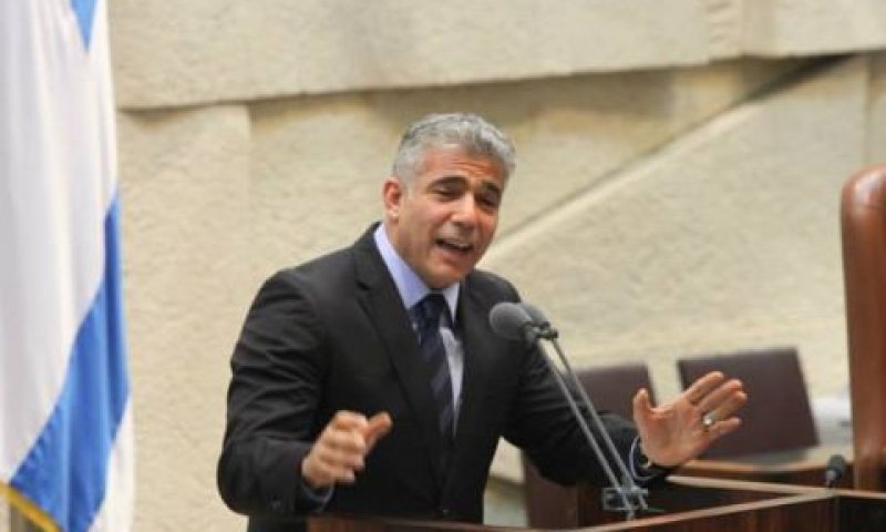 לפיד. לא רק כורח, אלא החלטות מוסריות [צילום: איציק הררי]
