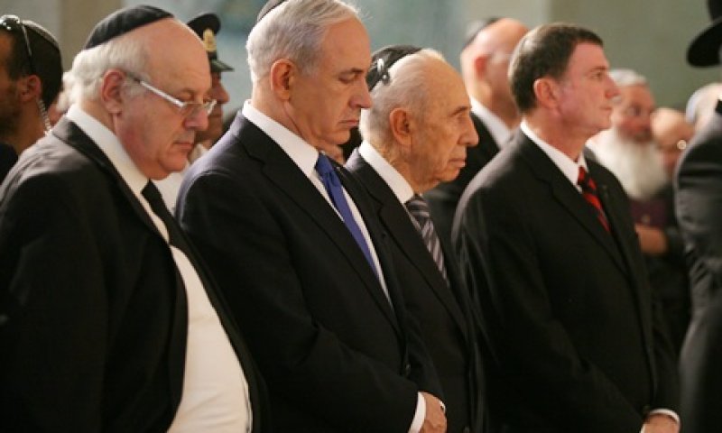 אדלשטיין, פרס, נתניהו ומלצר בטקס בכנסת [צילום: דוברות הכנסת]