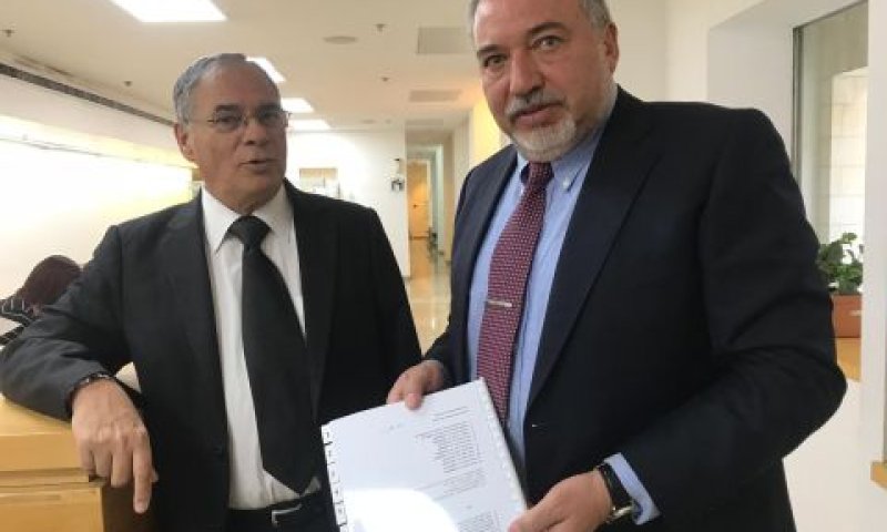 ליברמן. הגיש עתירה [צילום: דוברות מפלגת ישראל ביתנו]