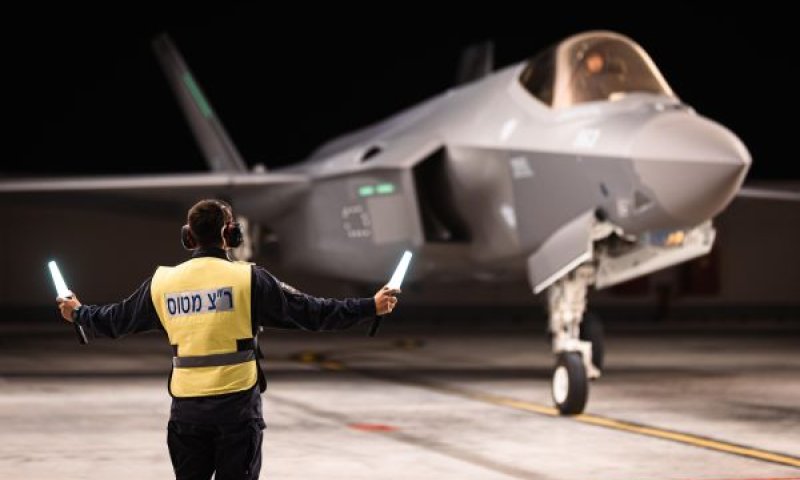למעלה מ-15,000 שעות טיסה מבצעיות [צילום: דובר צה"ל]
