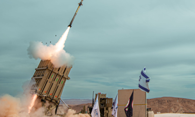 חיזוק מערכות ההגנה האווירית של ישראל [צילום: אגף דוברות וקשרי ציבור במשרד הביטחון]