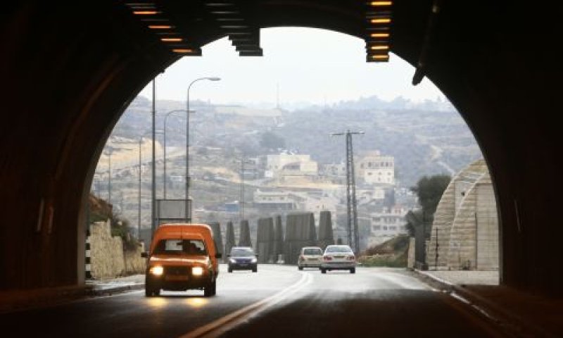 הצרכן יעריך ביתר קלות את תרומת רכבו החדש לזיהום הסביבה [צילום: פלאש 90]