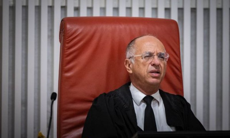 סולברג. לאכול את תוכו ולזרוק את קליפתו [צילום: יונתן זינדל, פלאש 90]