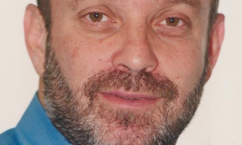 גל. מנכ"ל ומבעלי השליטה בחברה