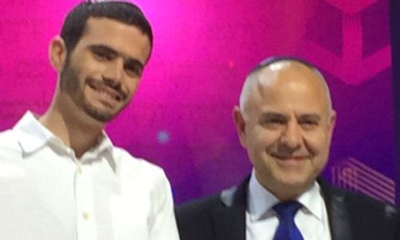 שמואל אבואב וידידיה מיוחס [צילום: אביעד וייצמן]