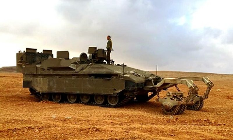 שלוש תצורות לנגמ"ש החדש [צילום: מנת"ק, משרד הביטחון]