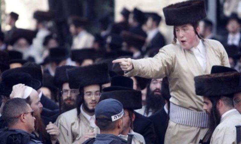 הפגנות נגד חילול שבת [צילום: פלאש 90]
