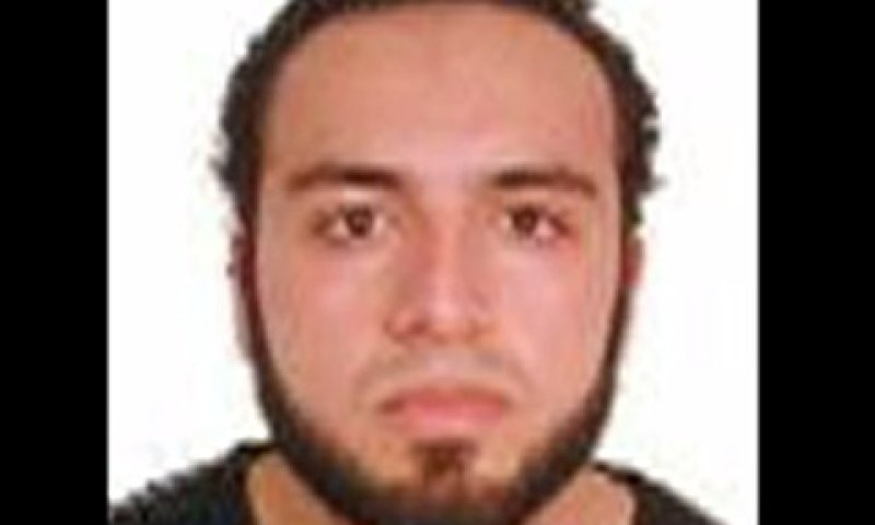 המחבל, אחמד רחמי. נלכד בקרב יריות