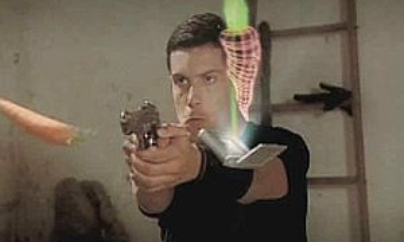 רון שחר ב"המוסד הסגור" [עכבר העיר]
