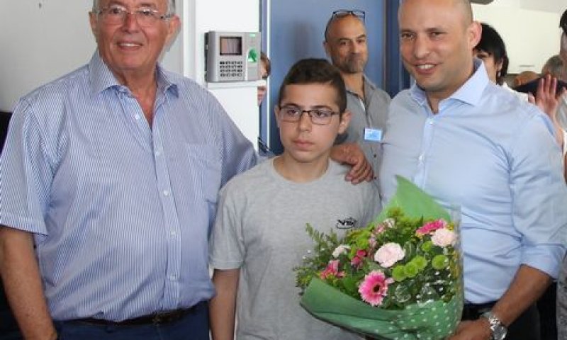 בנט, לוגסי ובוחבוט [צילום: דוברות העירייה]