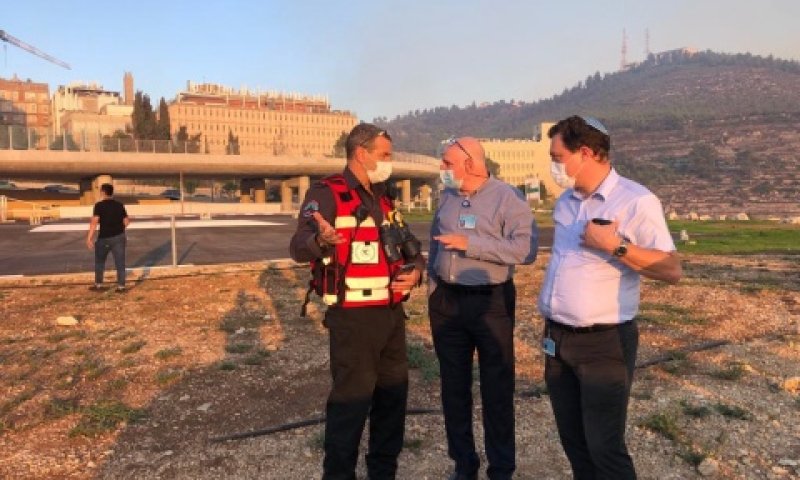 הערכת מצב הערב סמוך להדסה עין כרם [צילום: דוברות הדסה]
