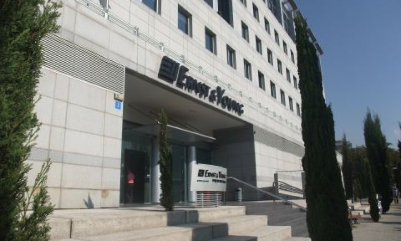 ארנסא אנד יאנג. משפרים את העסקת העובדים [צילום: איתמר לוין]