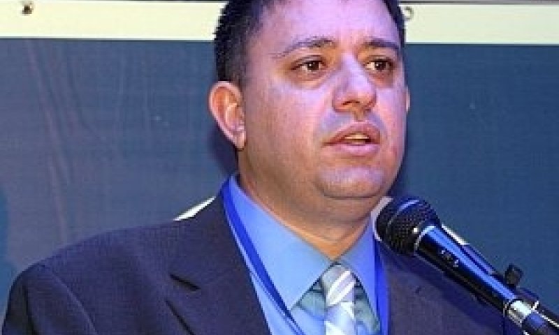מנכ"ל בזק אבי גבאי. פגישה עם כת [צילום: אריאל בשור/יח"צ בזק]