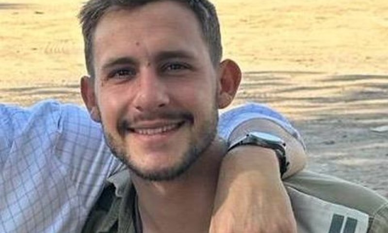 סרן דניאל פרץ. הועלה בדרגה לאחר מותו