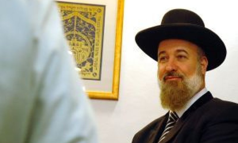הרב יונה מצגר [צילום: פלאש 90]