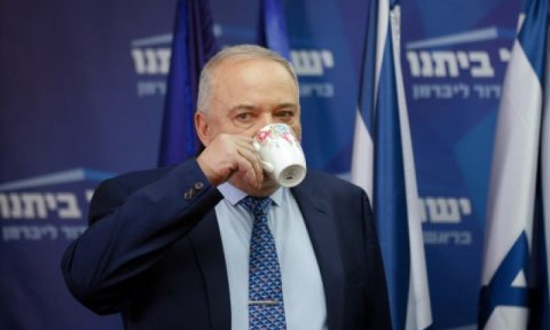 ליברמן. התיישבות - בהתאם לחוק [צילום: אוליביה פיטוסי/פלאש 90]
