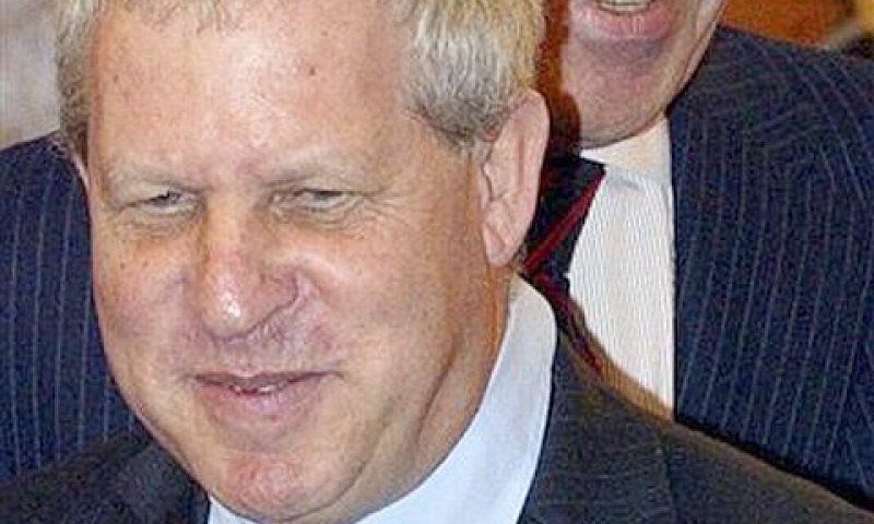 גיורא איילנד. פסימי [AP]