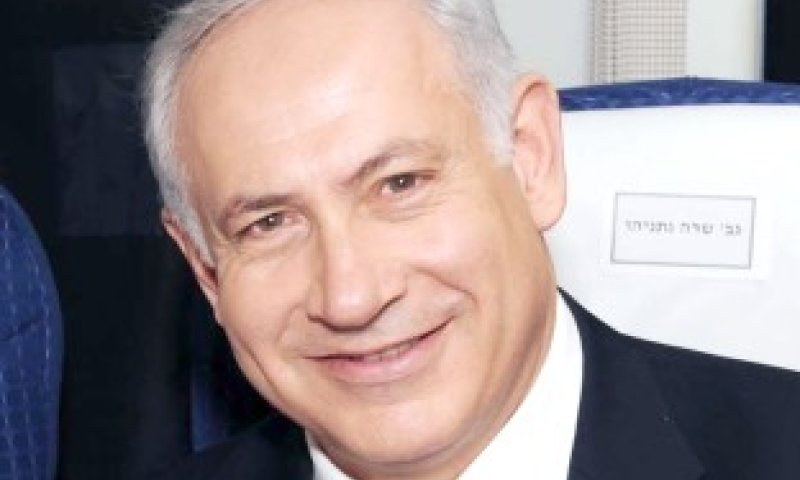ראש הממשלה בדרכו ללונדון [פלאש 90]