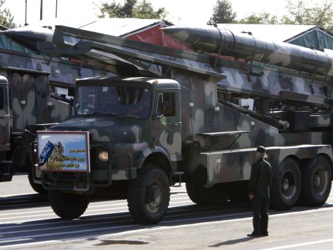 "זלזל 1" במצעד בטהרן ביום כיפור [AP]
