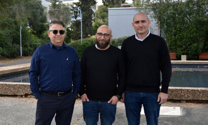 מימין לשמאל: פרופ' אריאל קפלן, ד"ר ראני זננירי ופרופ׳ ארנון חן [צילום: דוברות הטכניון]