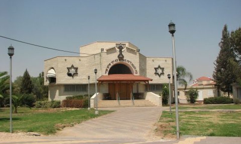 מושב בטחה [צילום: מיכאל יעקובסון]