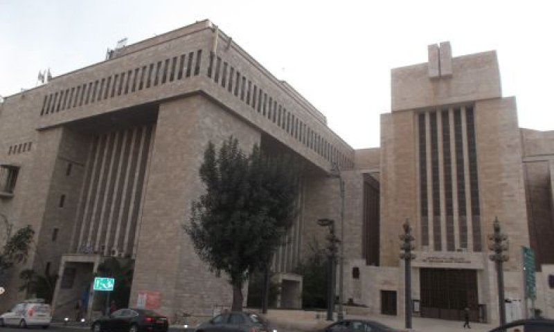 ביהכ"נ הגדול והיכל שלמה. סכסוך ארוך