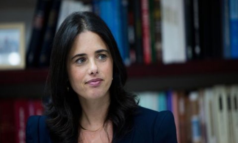 השרה שקד. צעד משמעותי [צילום: יונתן סינדל / פלאש 90]
