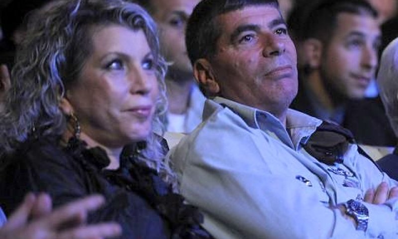 גבי ורונית אשכנזי [צילום: דו"צ]
