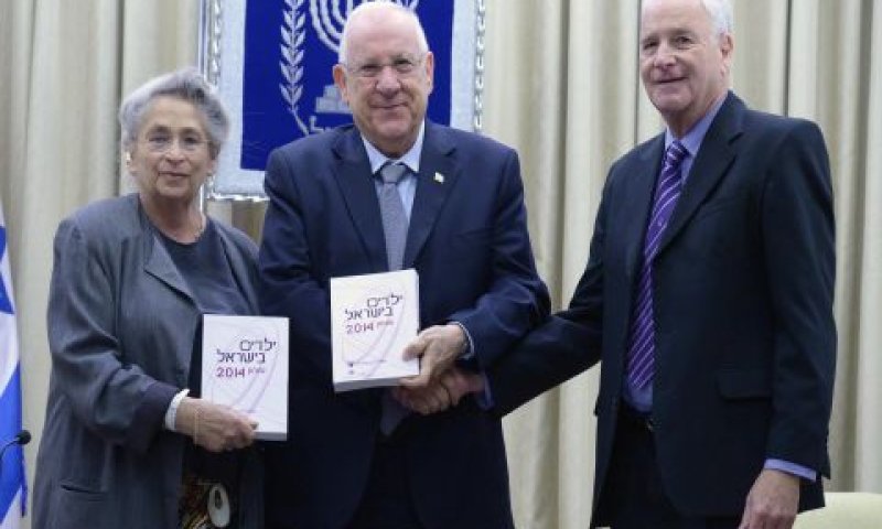 קדמן עם נשיא המדינה ורעייתו [צילום: מארק ניימן/לע"מ]