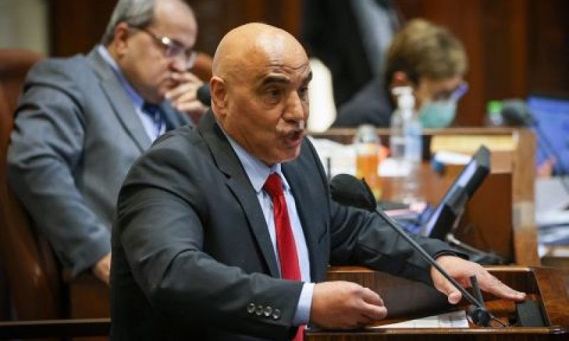 השר חמאד עמאר. הודיע למליאת הכנסת [צילום: נועם מושקוביץ/דוברות הכנסת]