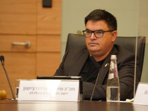 יו"ר הוועדה ח"כ מיכאל ביטון [צילום: דני שם-טוב/דוברות הכנסת]