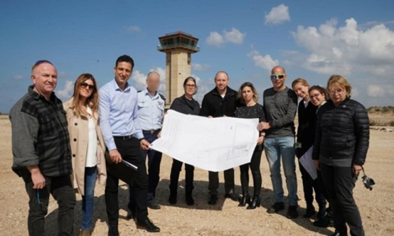 [צילום: אגף דוברות והסברה, משרד הביטחון]