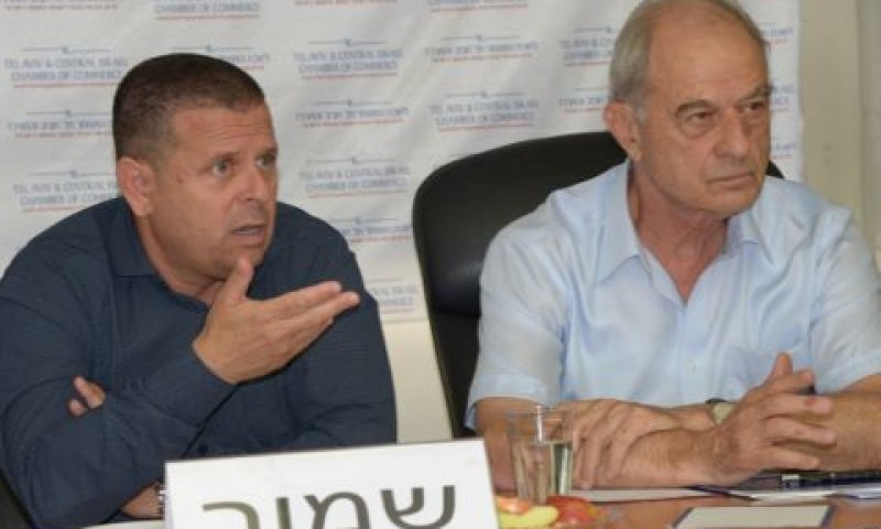 ח"כ איתן כבל בישיבת נשיאות לשכת המסחר עם עוד אוריאל לין [צילום: ליאת מנדל]